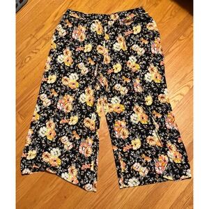 Lane Bryant Women's Floral Print Wide Leg Cropped Pants Size 20